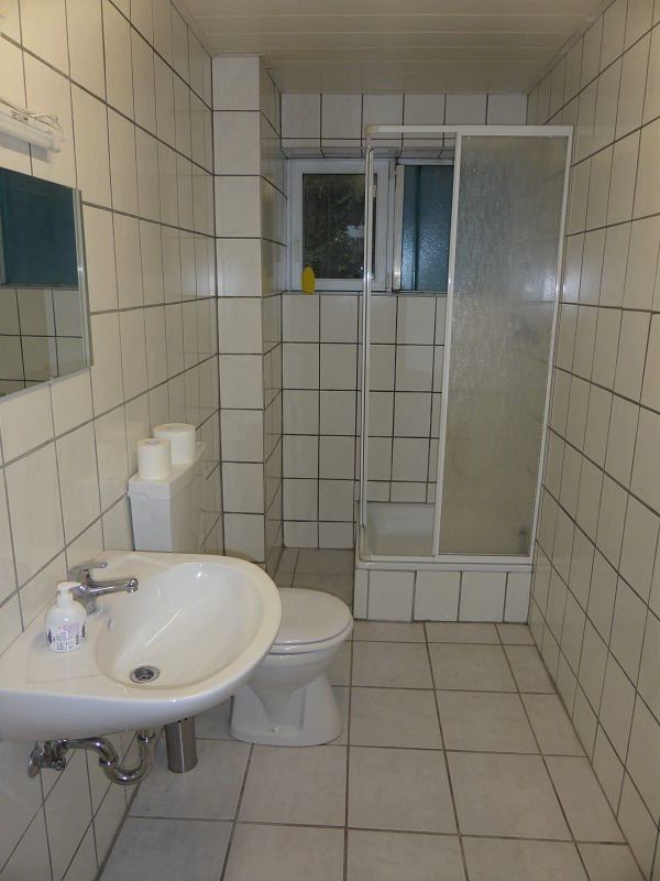 Pächter-WC mit Dusche